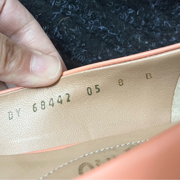 Salvatore Ferragamo Peach Flats with Gold Buckle - Picture 6 of 6